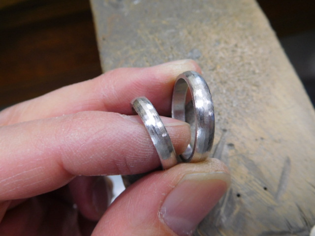 結婚指輪 甲丸