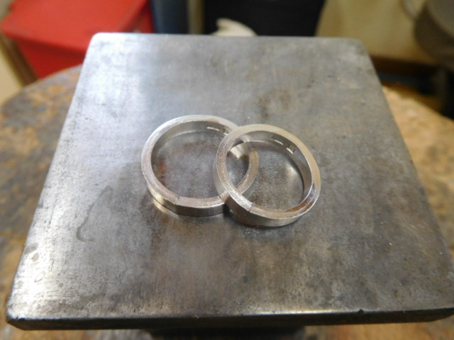 結婚指輪 ハート