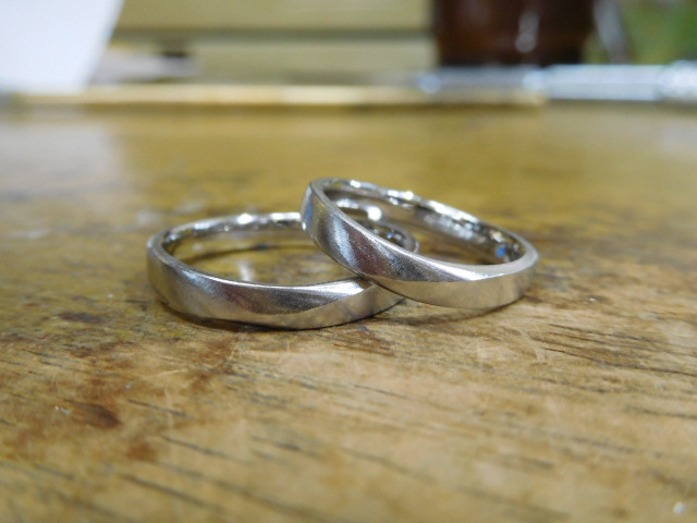 結婚指輪 v字 プラチナ
