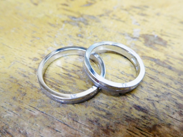 結婚指輪 横ダイヤ