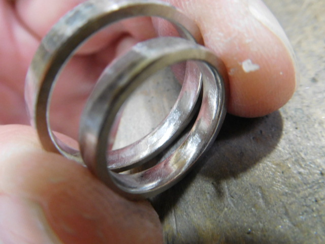 結婚指輪　内甲丸　プラチナ