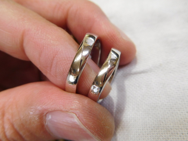結婚指輪　Ｖ　プラチナ