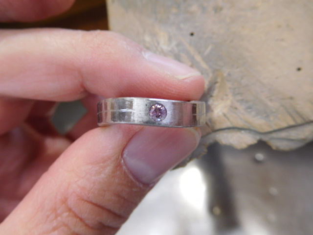 エタニティリングを普段使い用にリメイク！指輪の石はピンクダイヤ 