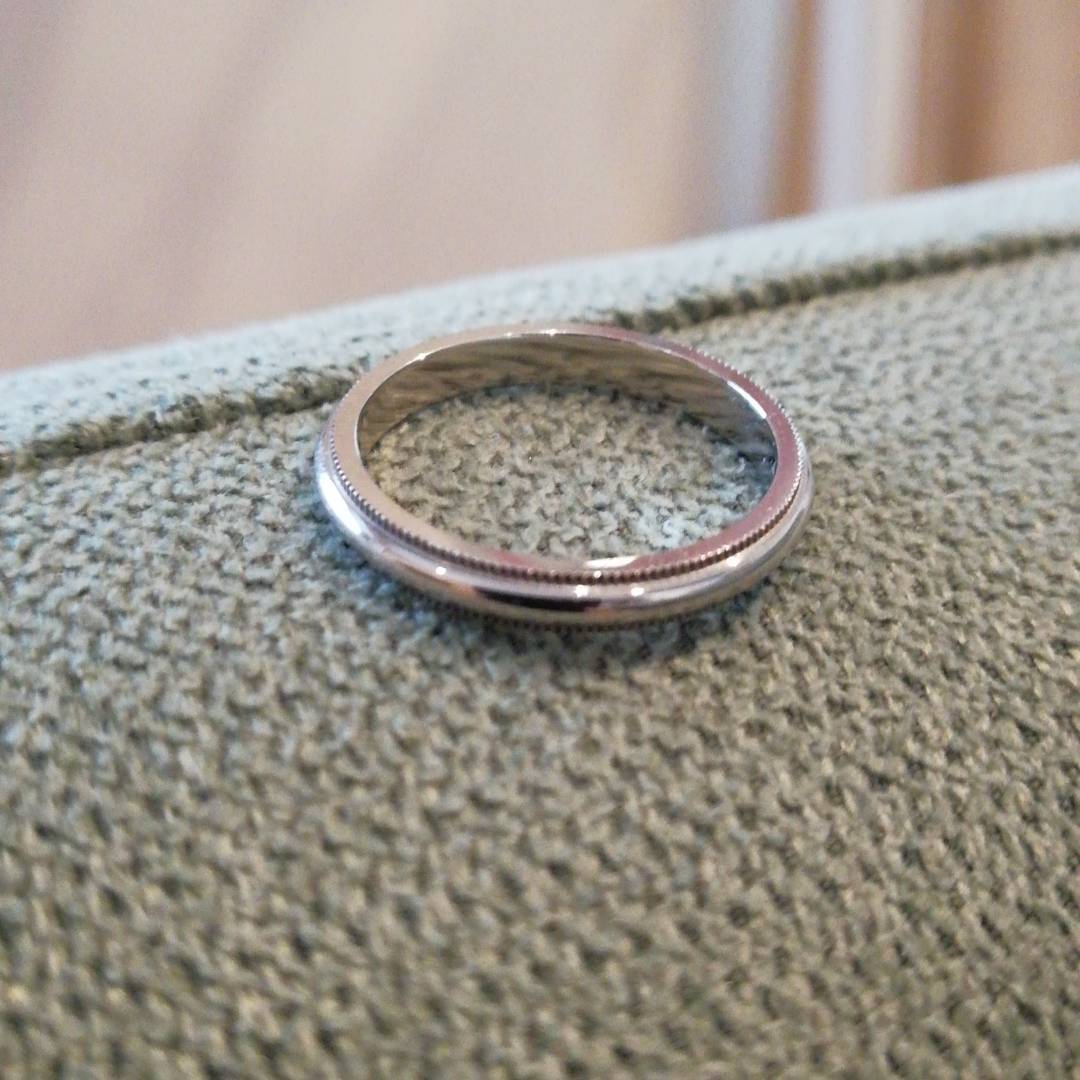 ミル打ち　結婚指輪