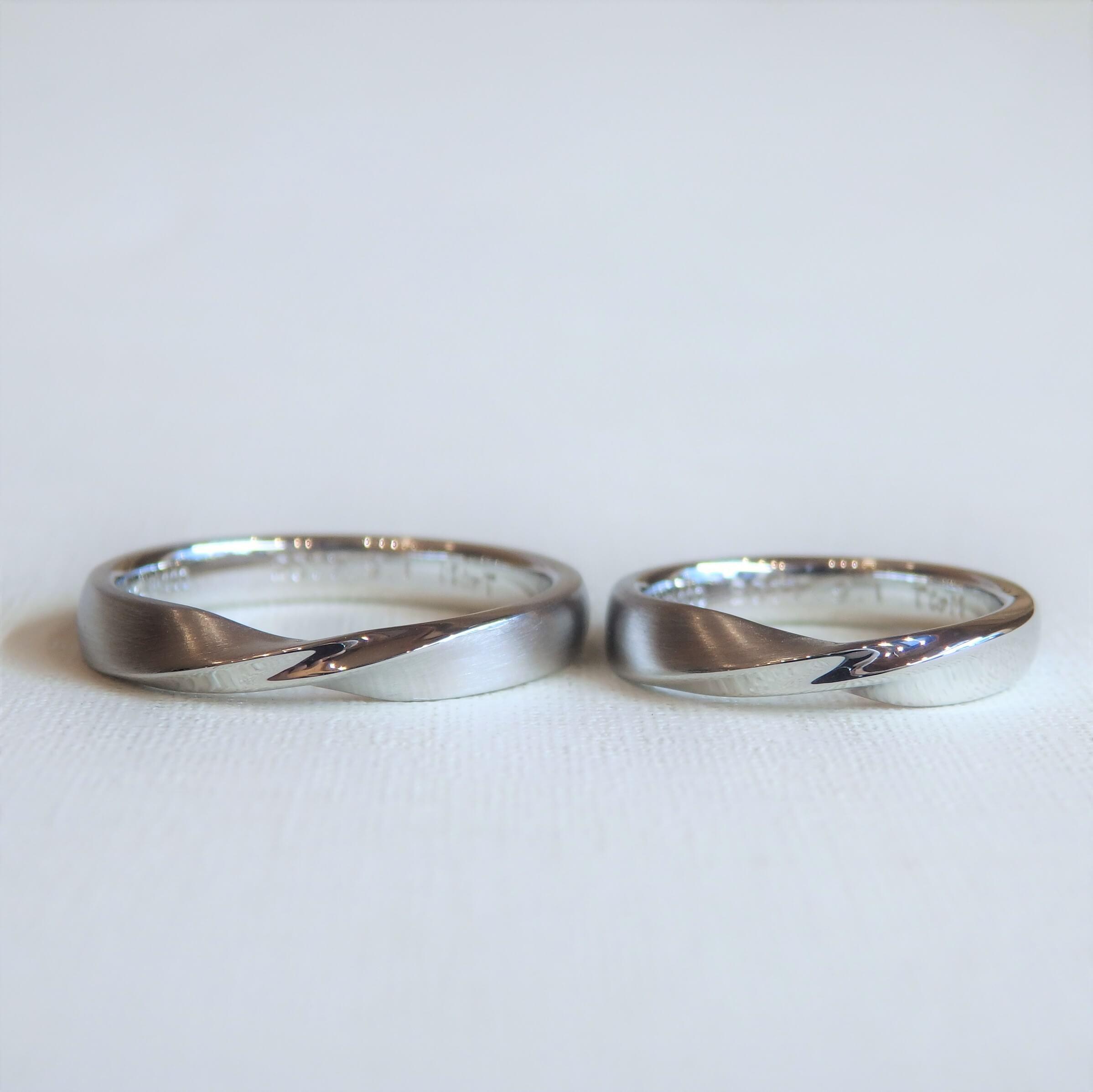 プラチナ結婚指輪　メビウスの輪