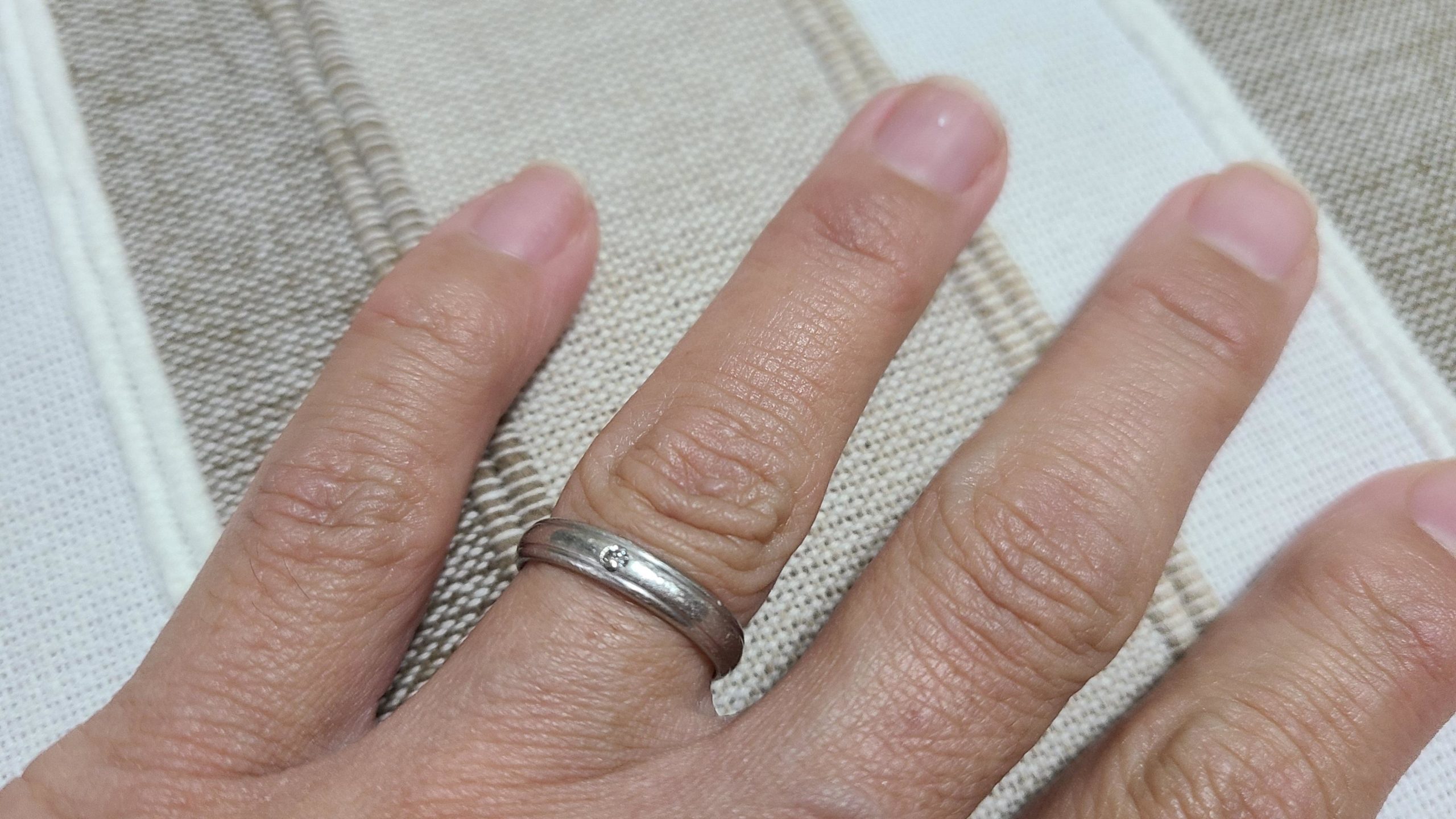 結婚指輪 シンプル プラチナ 一粒ダイヤ