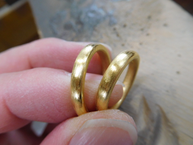 純金 結婚指輪