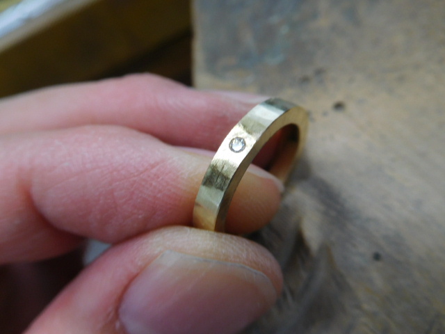 純金 ダイヤ 指輪