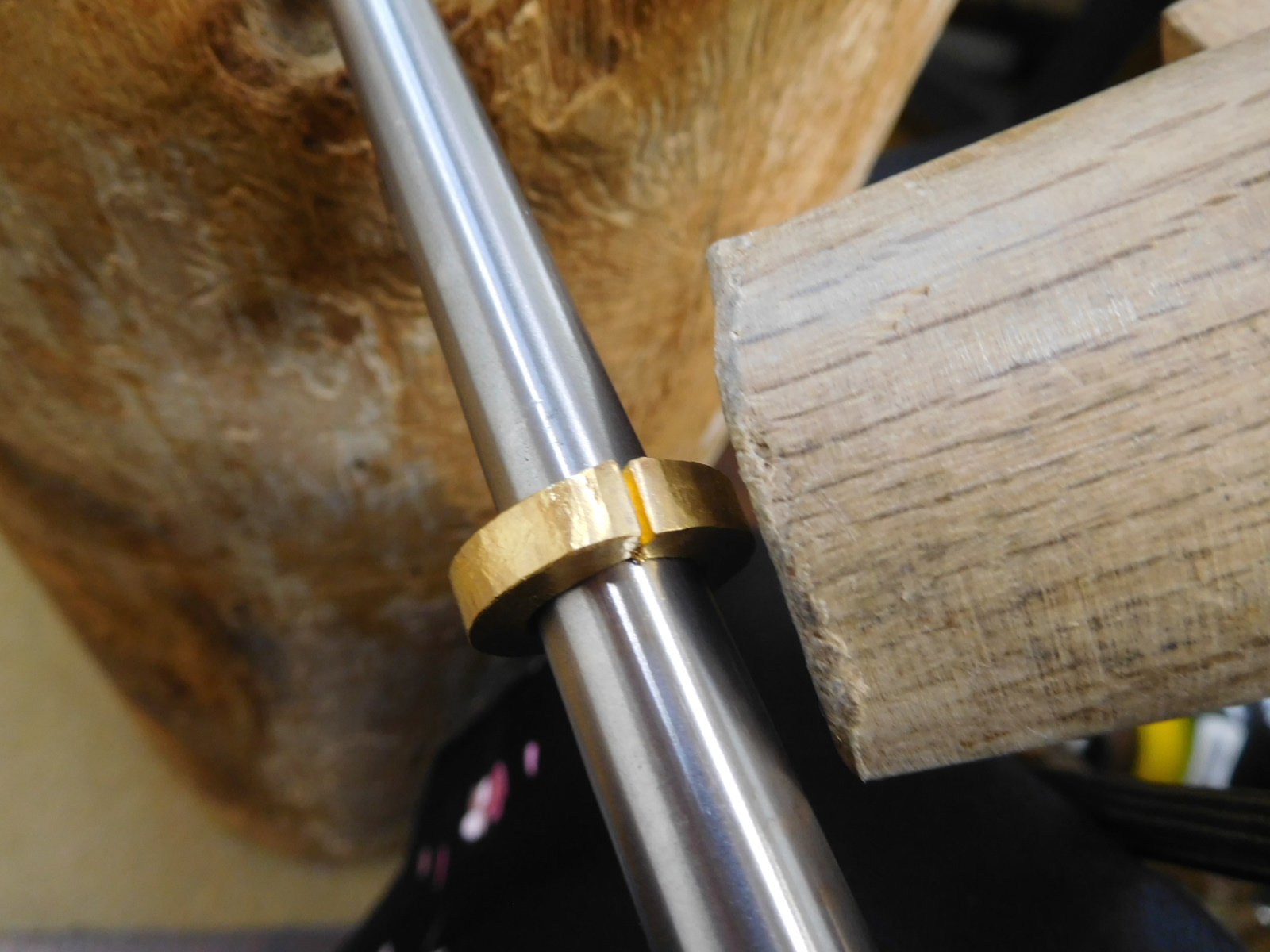 純金 指輪 ブランド