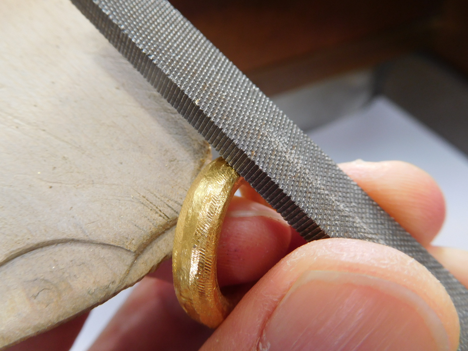 純金 指輪 ブランド