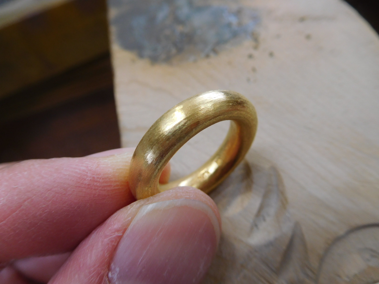 純金 指輪 ブランド