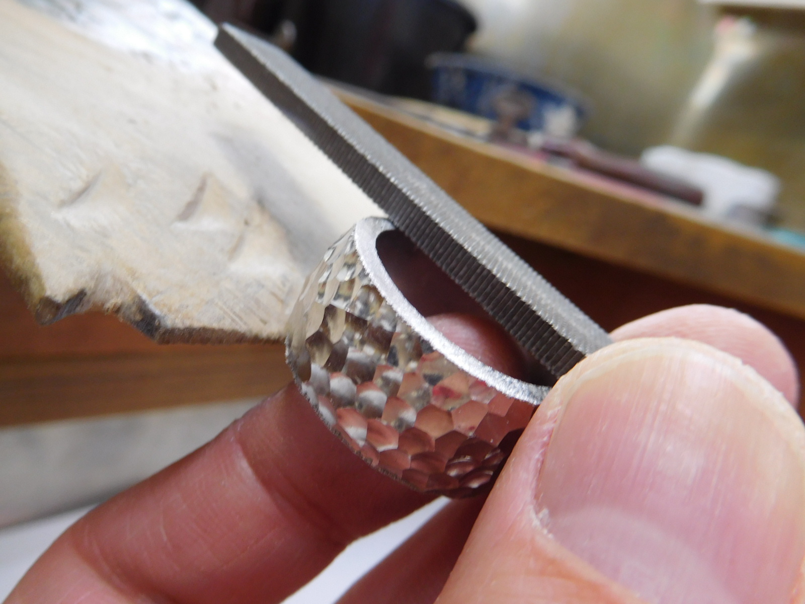 槌目 リング メンズ