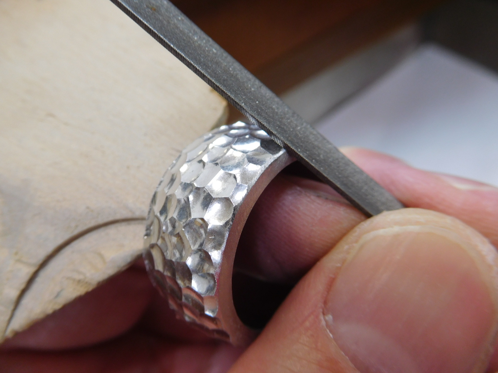 槌目 リング メンズ