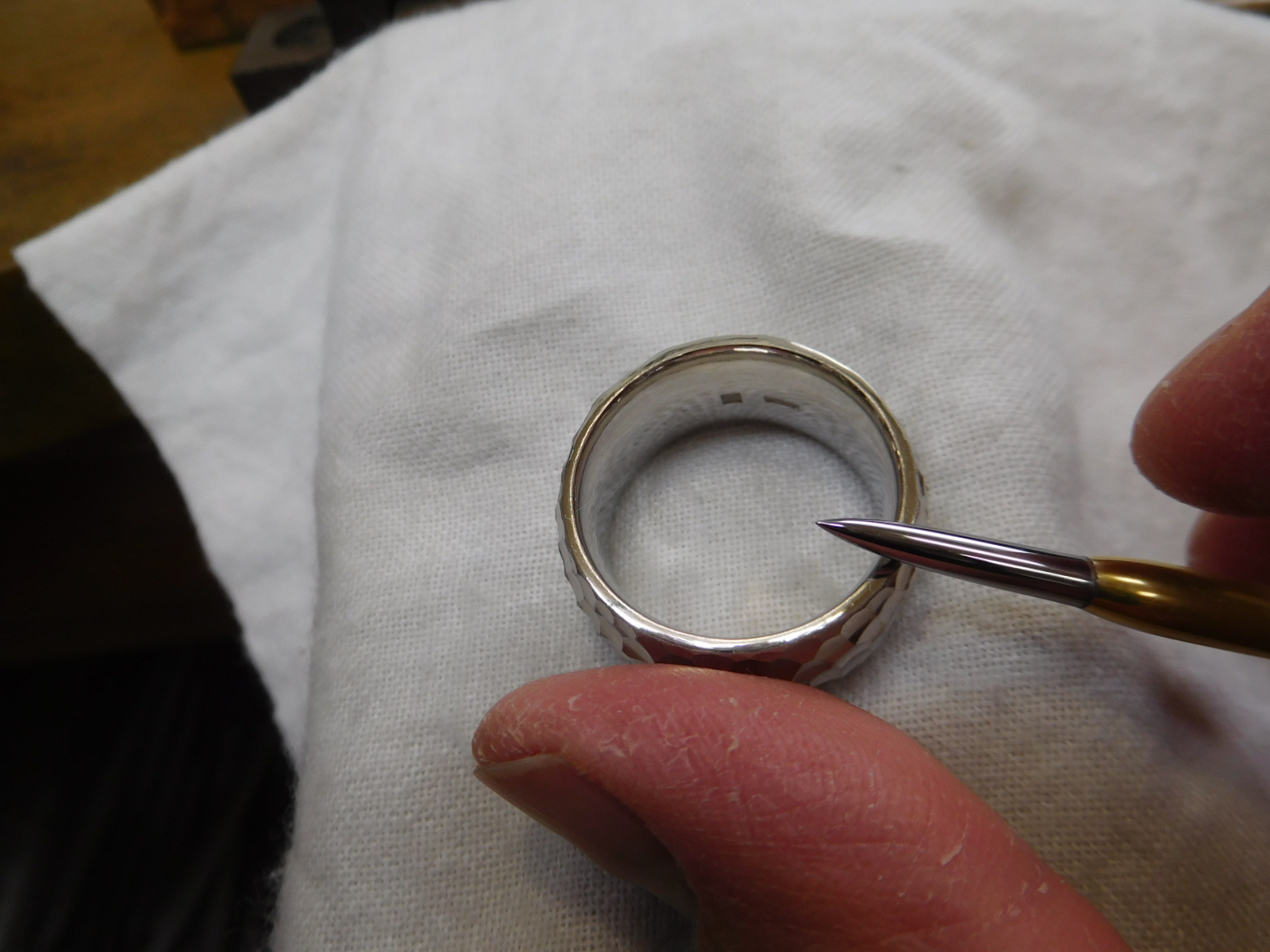 槌目 リング メンズ