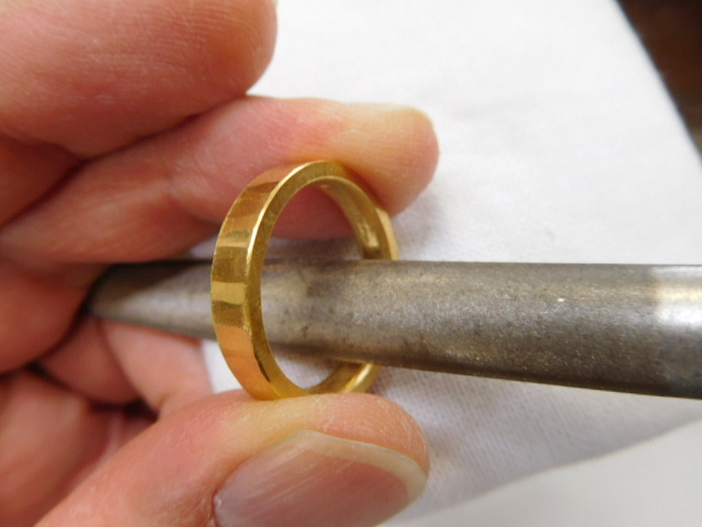 槌目 結婚指輪 人気