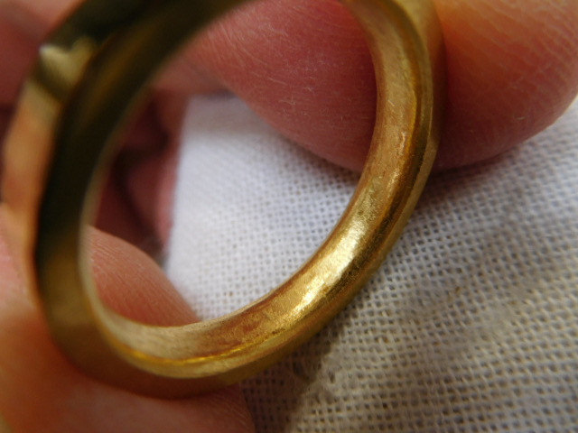 槌目 結婚指輪 人気