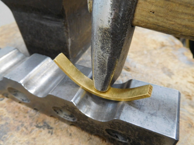 槌目 リング 意味