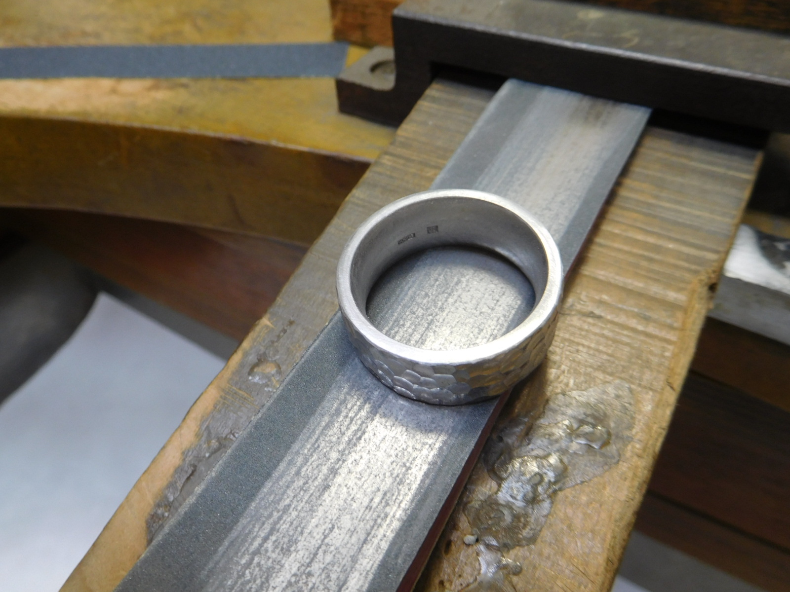 プラチナ リング メンズ